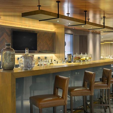 Deville Prime Campo Grande 캄푸그란지 외부 사진 The bar at the lounge