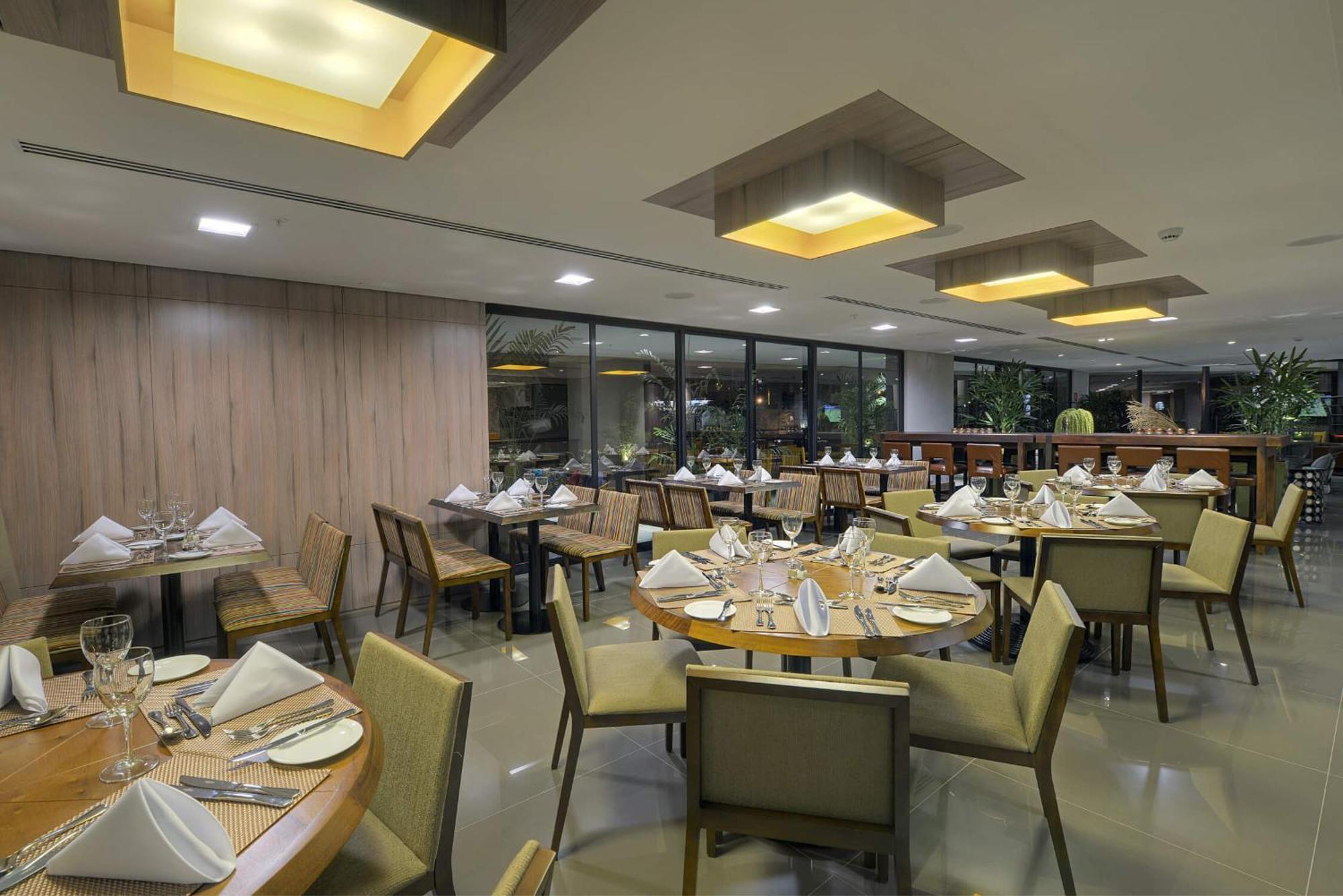 Deville Prime Campo Grande 캄푸그란지 외부 사진 The restaurant