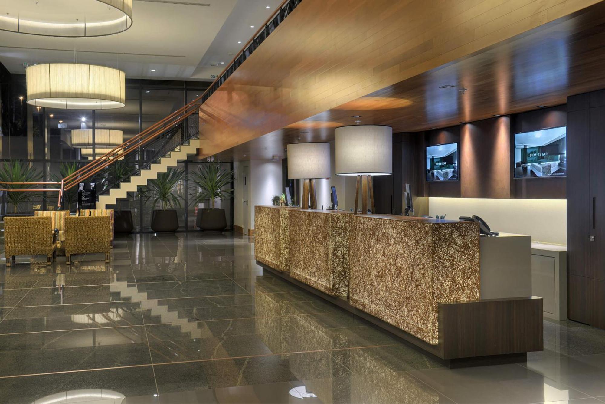 Deville Prime Campo Grande 캄푸그란지 외부 사진 The lobby of the hotel